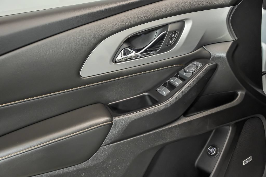 Used 2020 Chevrolet Traverse RS FWD image 10