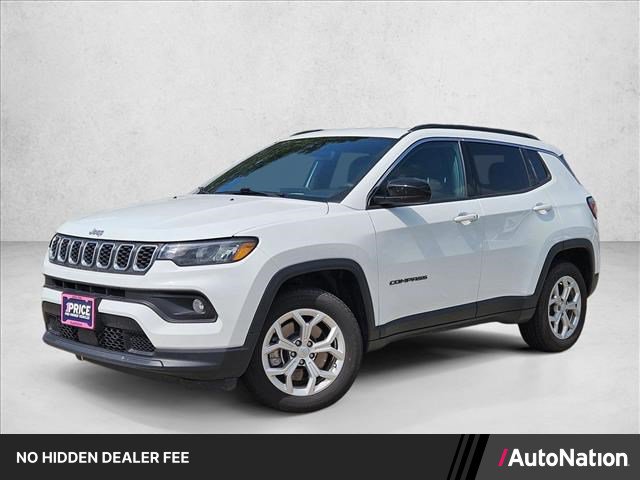 Used 2024 Jeep Compass Latitude AWD/4WD image 1