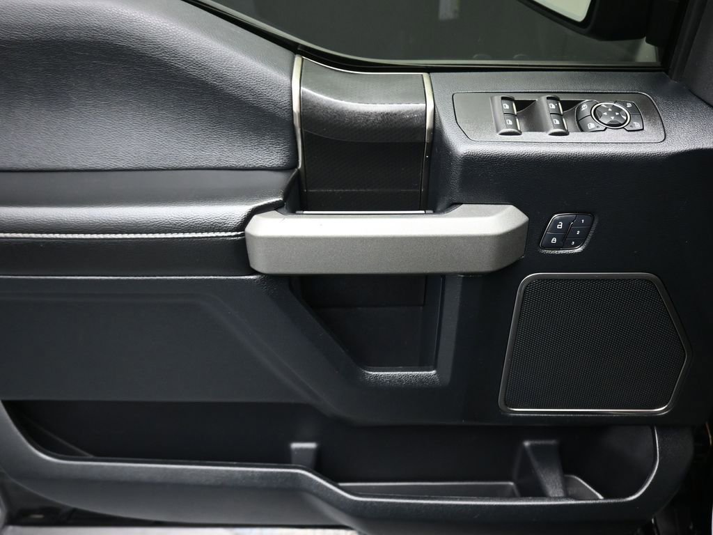 Used 2018 Ford F150 Raptor w/ Equipment Group 802A Luxury image 10