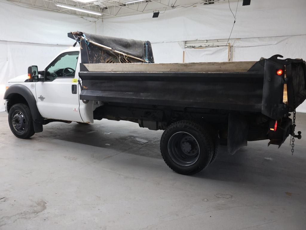 Used 2015 Ford F550 2WD Regular Cab Super Duty image 4