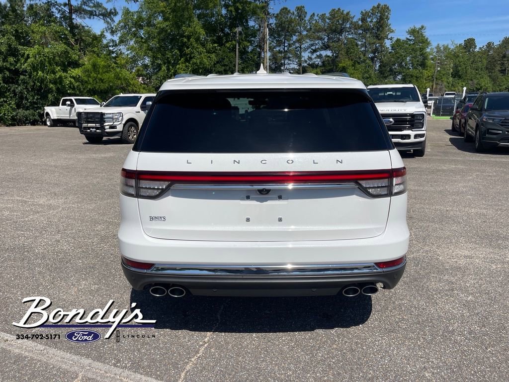 Used 2023 Lincoln Aviator AWD w/ Premium Package image 13