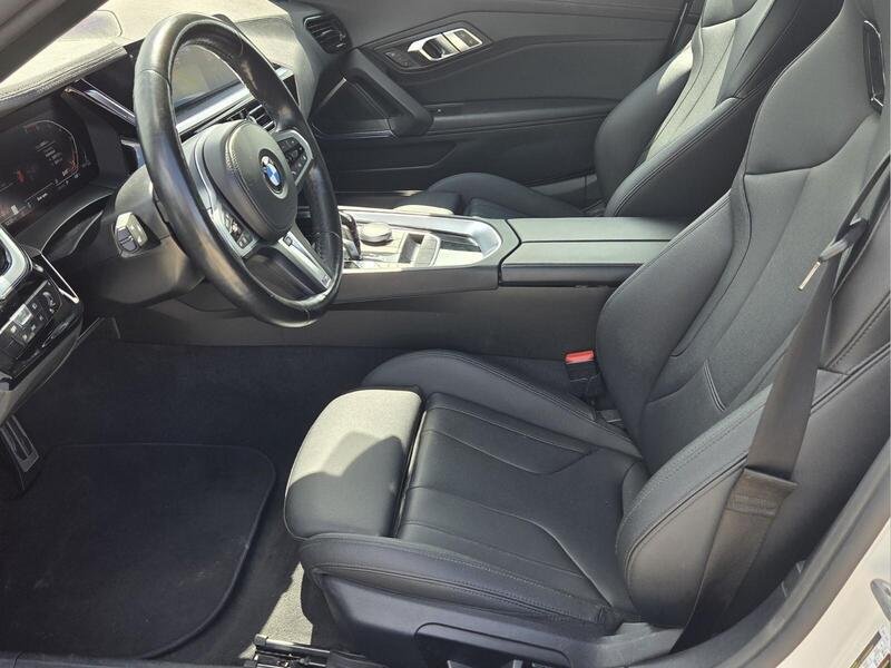 Used 2025 BMW Z4 sDrive30i RWD image 10