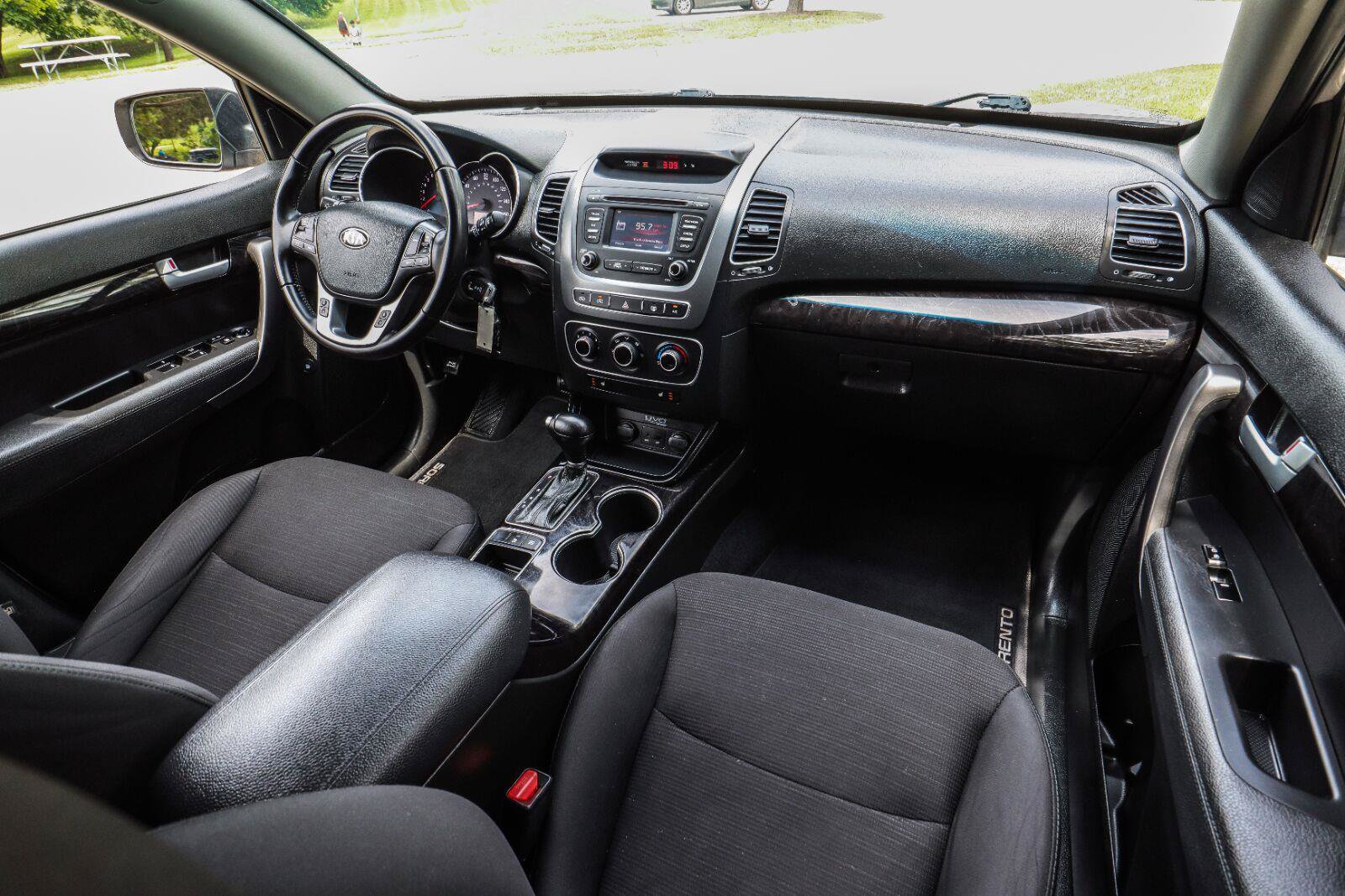 Used 2015 Kia Sorento LX FWD image 26