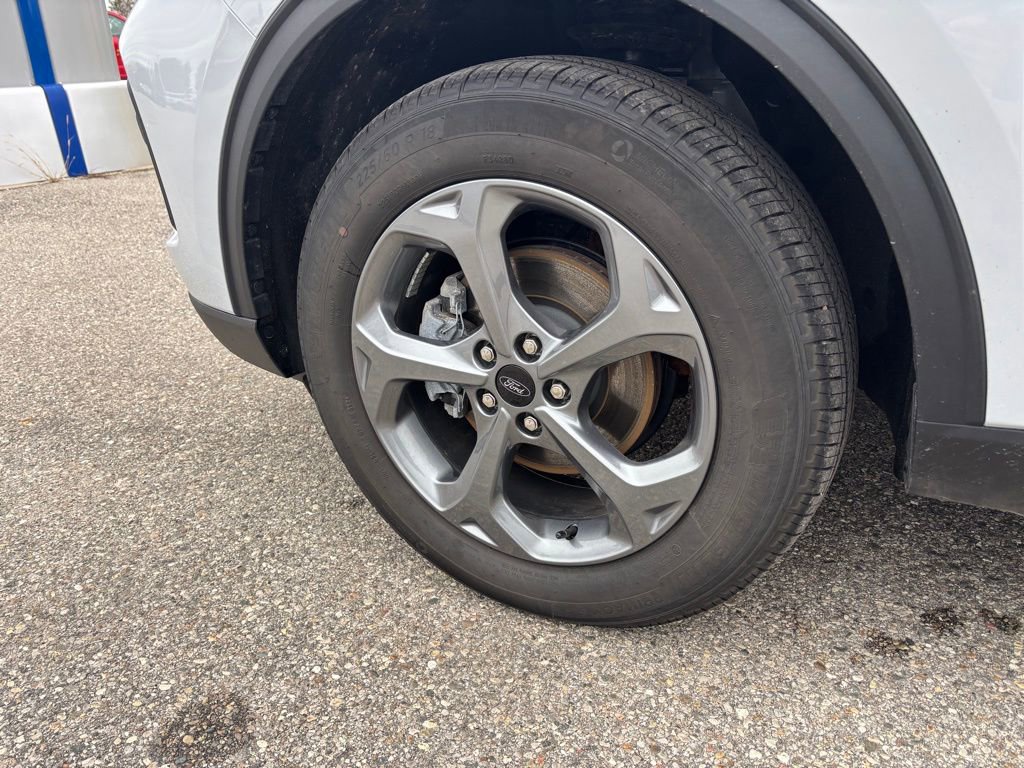Used 2025 Ford Escape ST-Line w/ Tech Pack #1 image 11