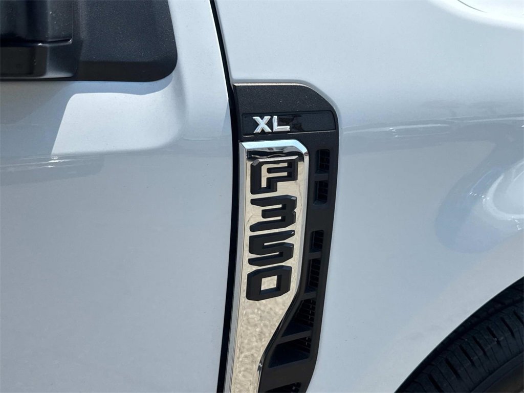 New 2025 Ford F350 XL w/ XL Chrome Package image 17