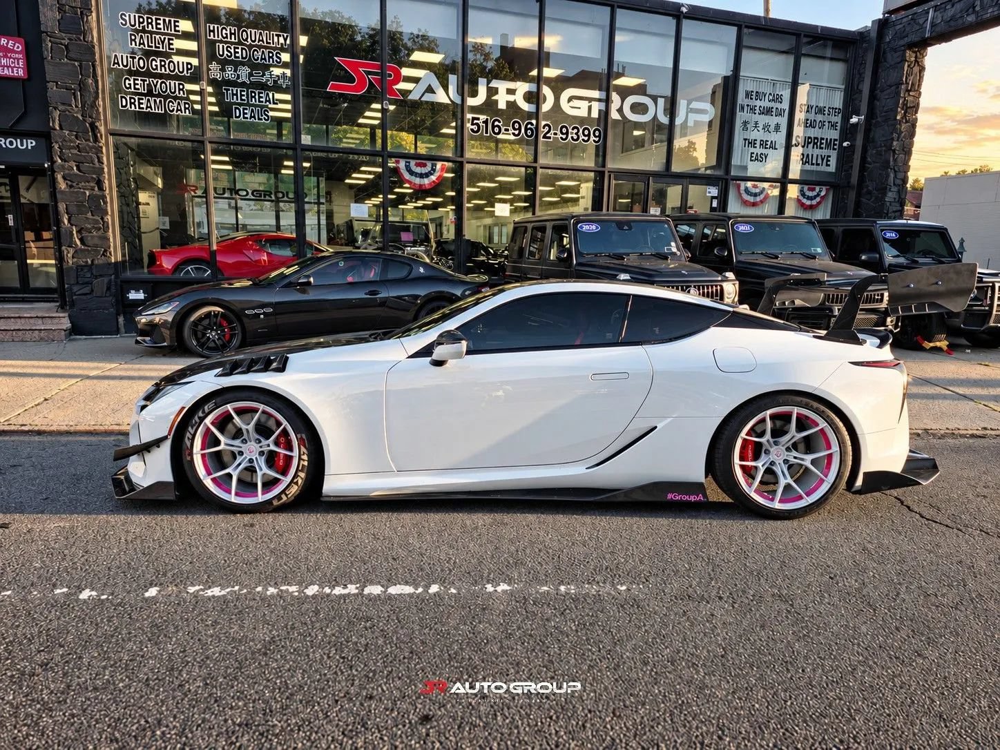 Used 2018 Lexus LC 500 Coupe w/ Touring Package RWD image 6