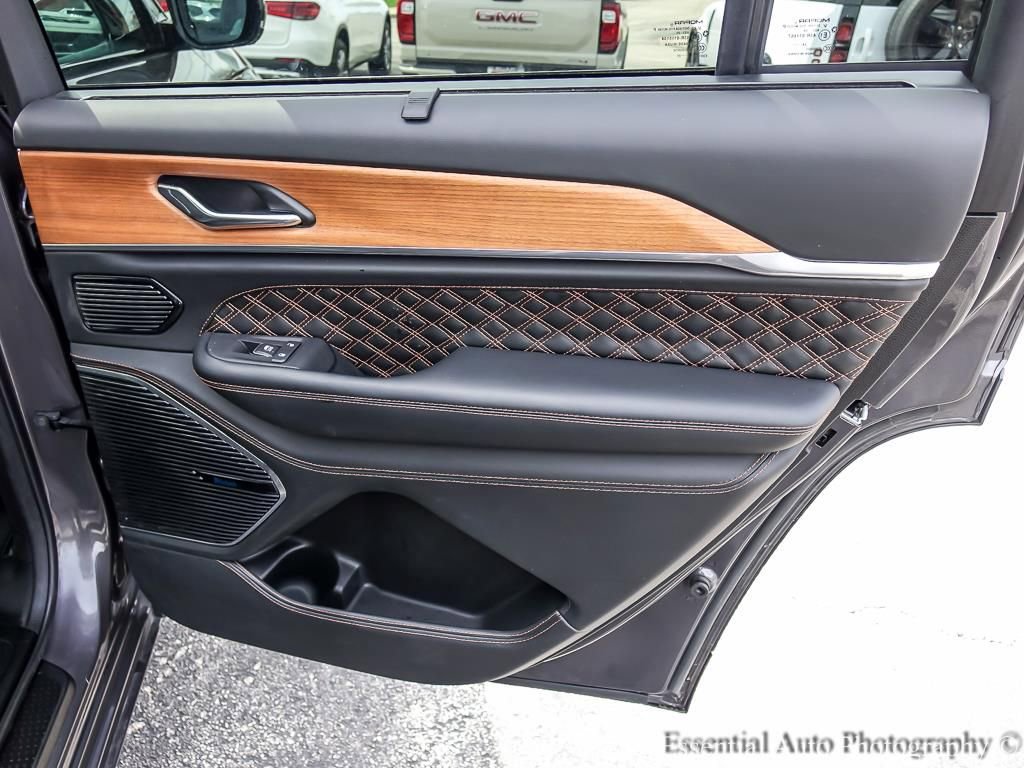 Used 2025 Jeep Grand Cherokee L Summit image 28
