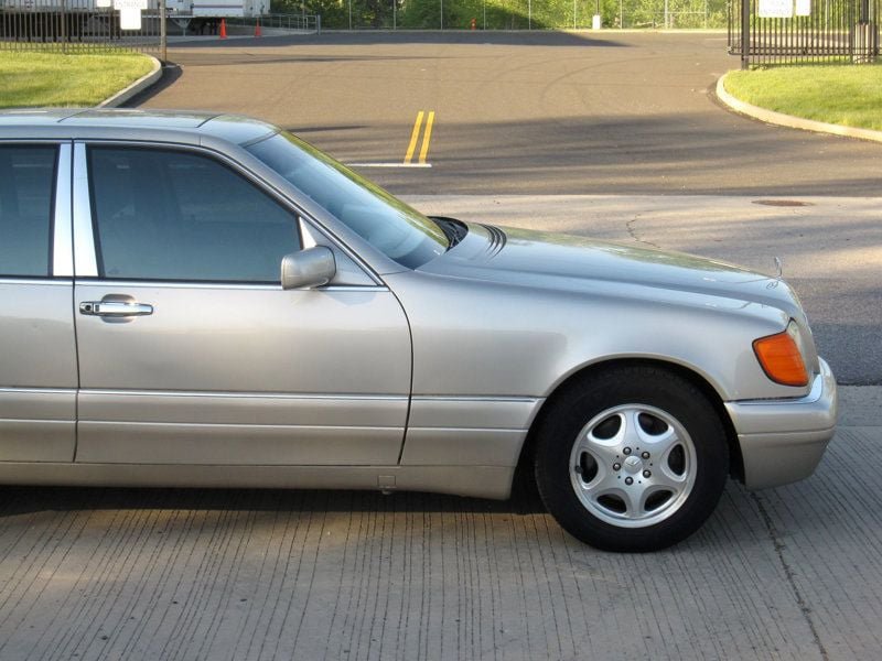 Used 1998 Mercedes-Benz S 320 image 10