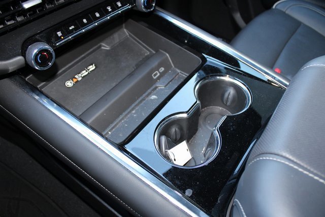 Used 2025 Chevrolet Tahoe Premier image 31