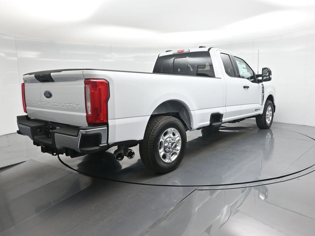 New 2026 Ford F350 XLT image 21
