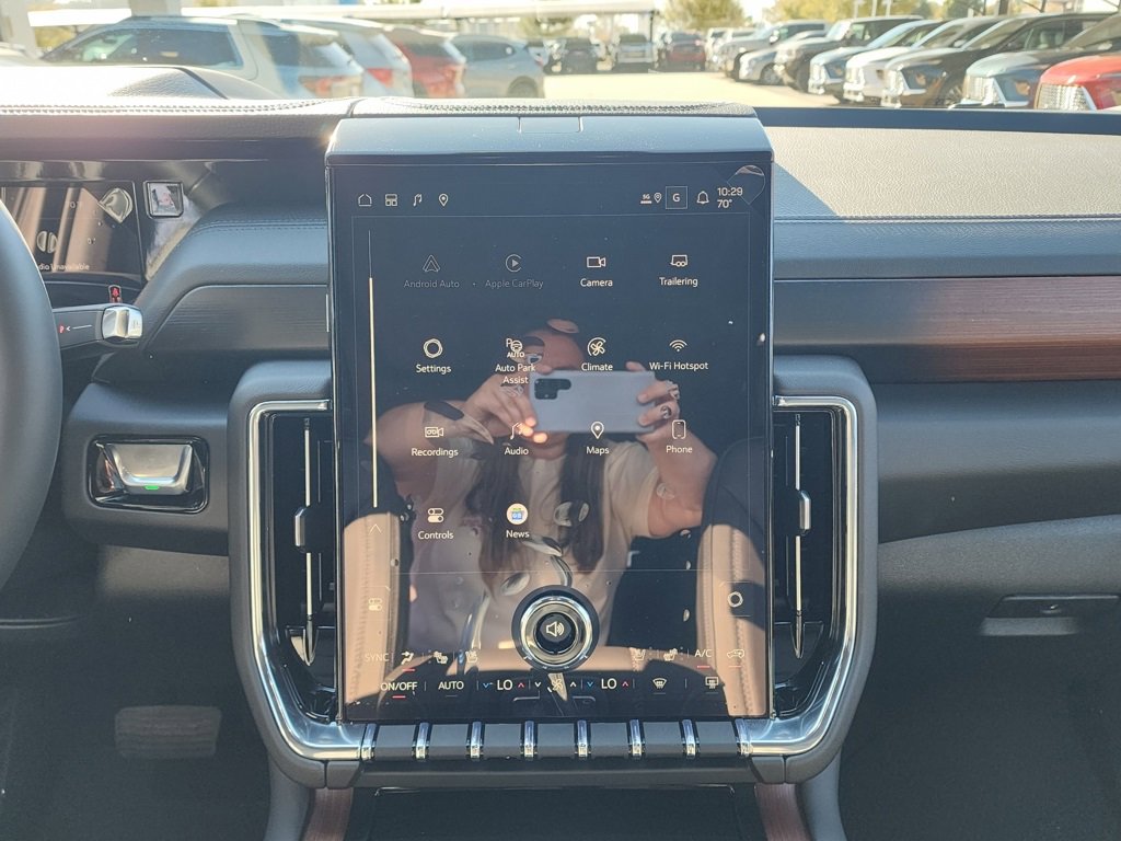 New 2026 GMC Yukon XL Denali w/ Sun & Power Step Package image 30