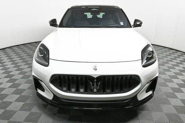 New 2025 Maserati Grecale Folgore AWD/4WD image 36