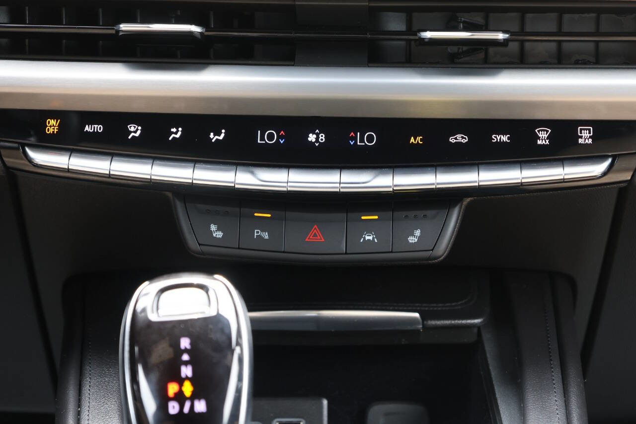 Used 2024 Cadillac XT4 Premium Luxury w/ Cold Weather Package image 21