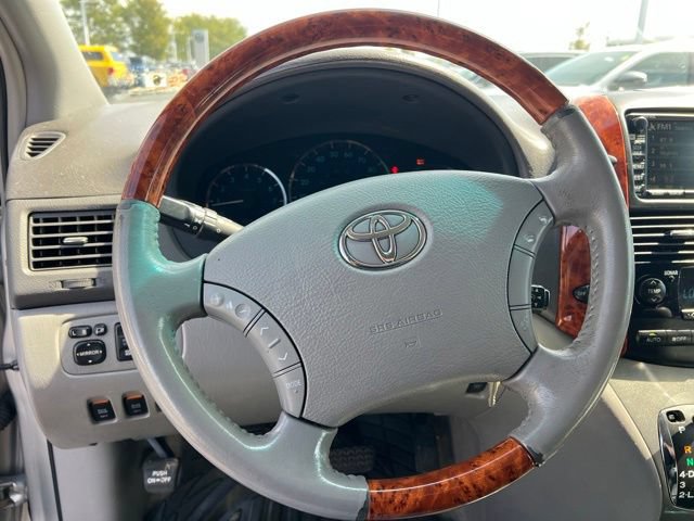 Used 2008 Toyota Sienna XLE FWD image 14