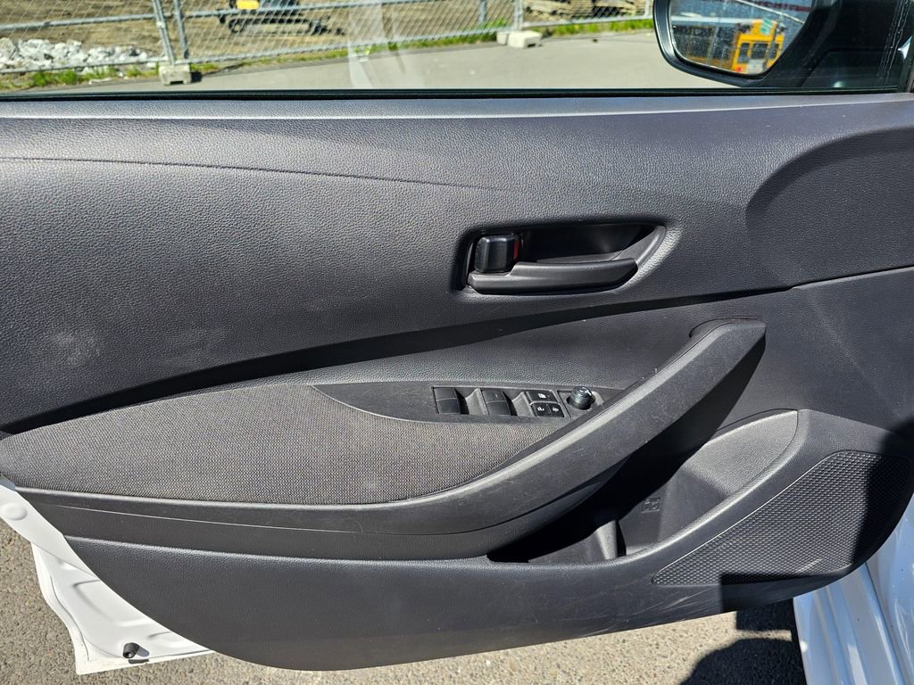 Certified 2025 Toyota Corolla LE image 21