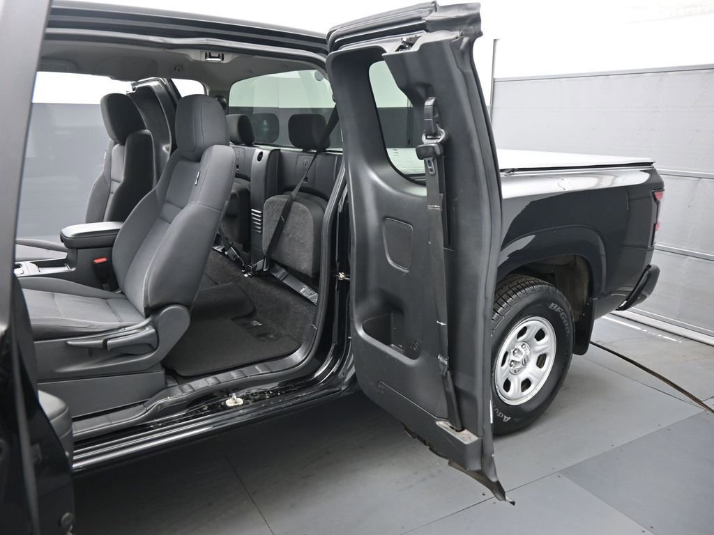 Used 2022 Nissan Frontier S w/ Technology Package image 16