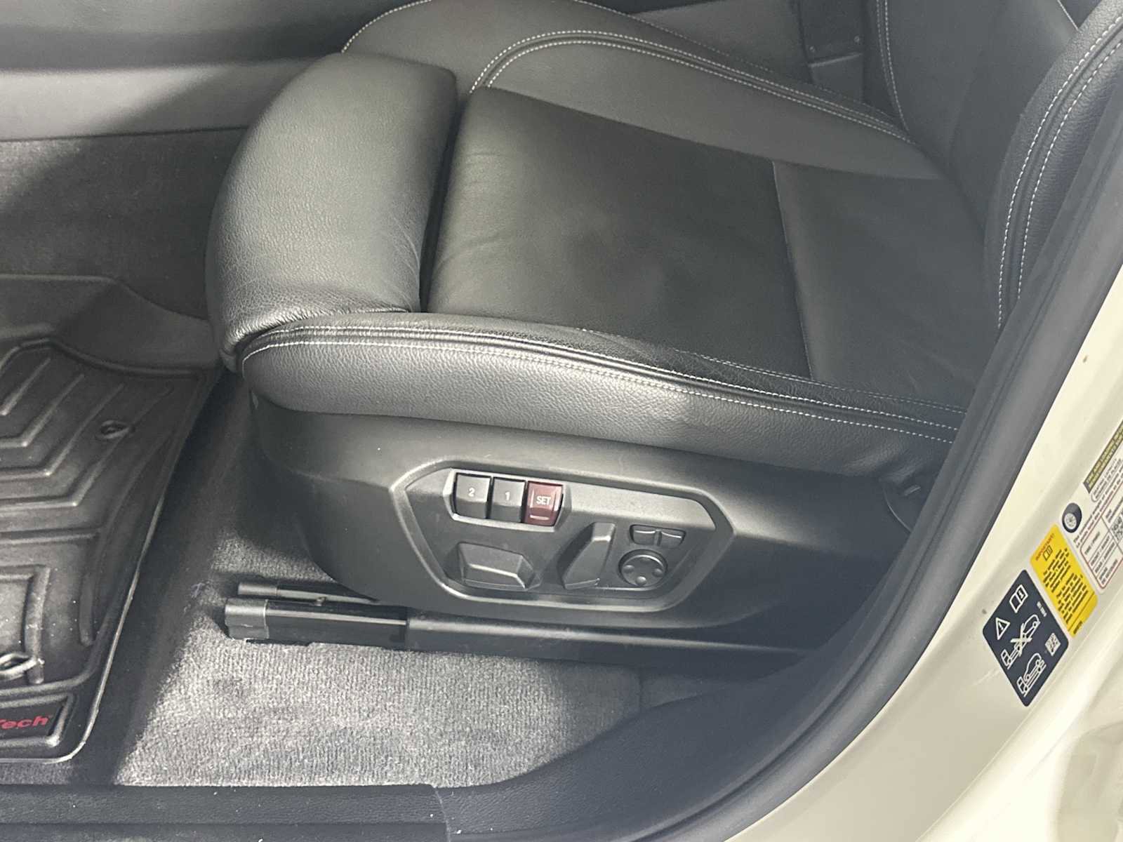 Used 2018 BMW X4 M40i AWD/4WD image 9