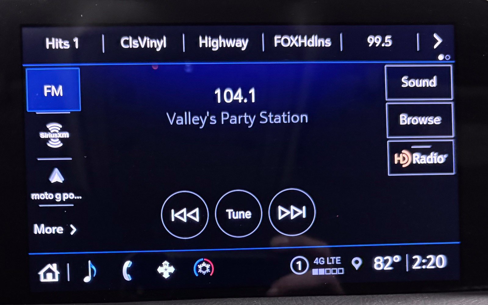 Used 2023 Cadillac XT4 Luxury FWD image 14