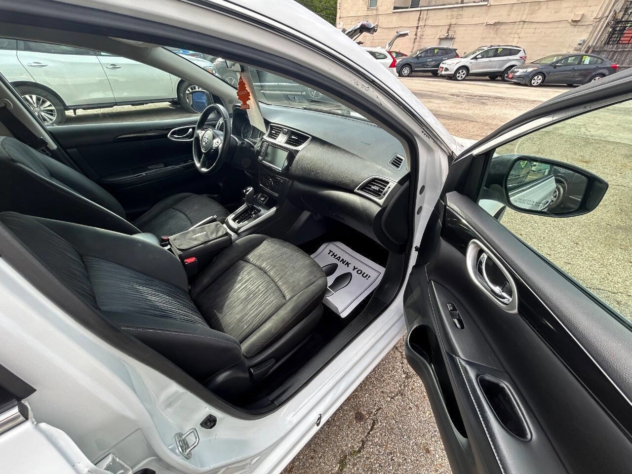 Used 2019 Nissan Sentra SV FWD image 8