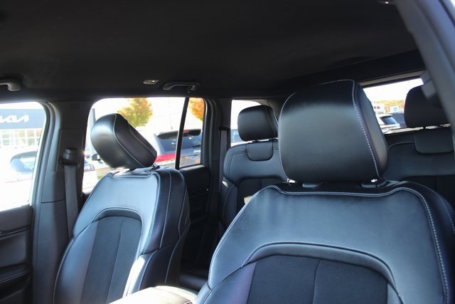 Used 2023 Jeep Grand Cherokee Altitude image 20