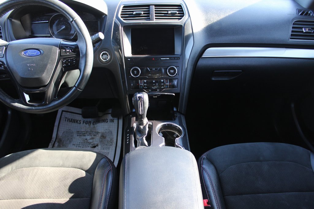Used 2019 Ford Explorer XLT w/ Equipment Group 202A image 30