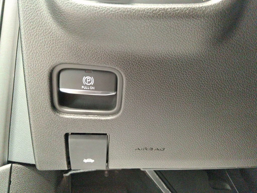 Used 2023 Jeep Grand Cherokee Limited AWD/4WD image 16