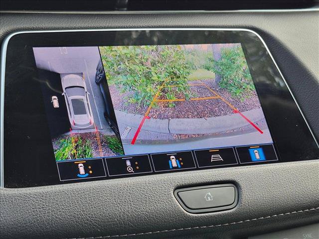 Used 2022 Cadillac XT4 Premium Luxury w/ Enhanced Visibility Package FWD image 7
