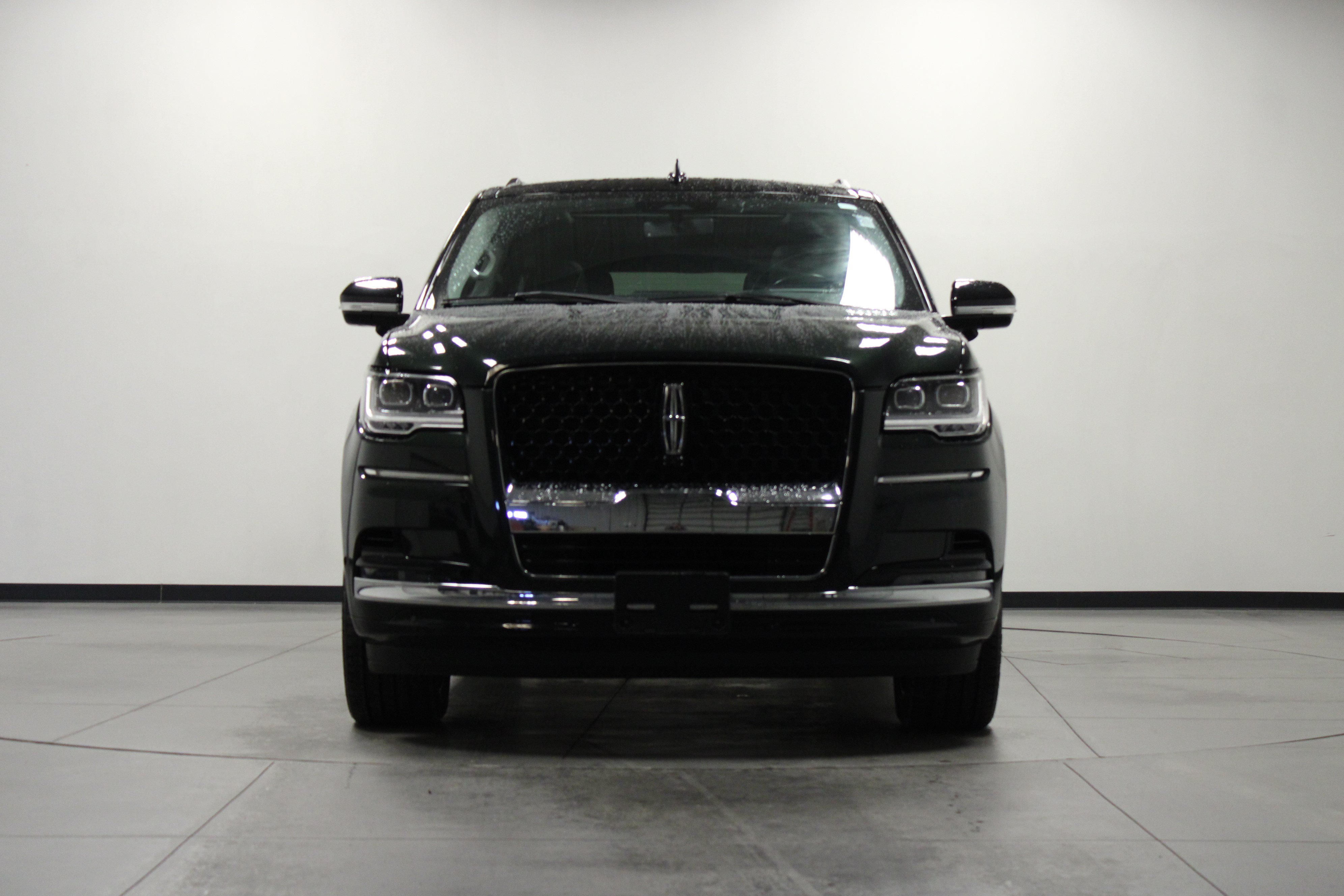 Used 2022 Lincoln Navigator L Black Label AWD/4WD image 9