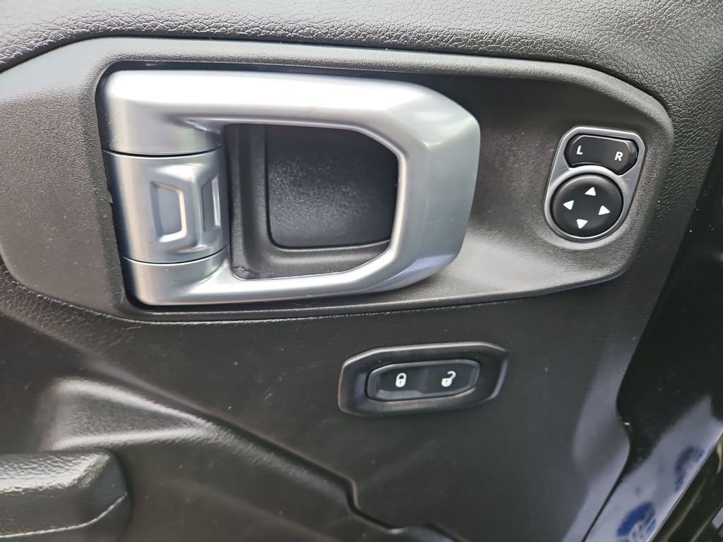 Used 2021 Jeep Wrangler Unlimited Sport w/ Technology Group image 11