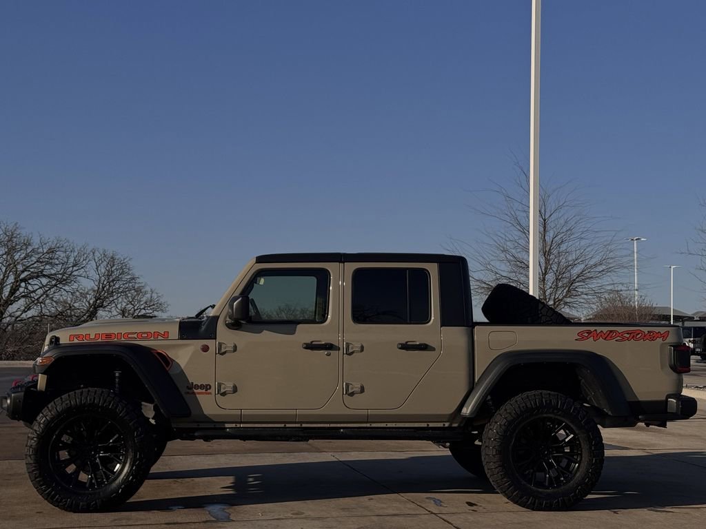 Used 2020 Jeep Gladiator Rubicon image 3