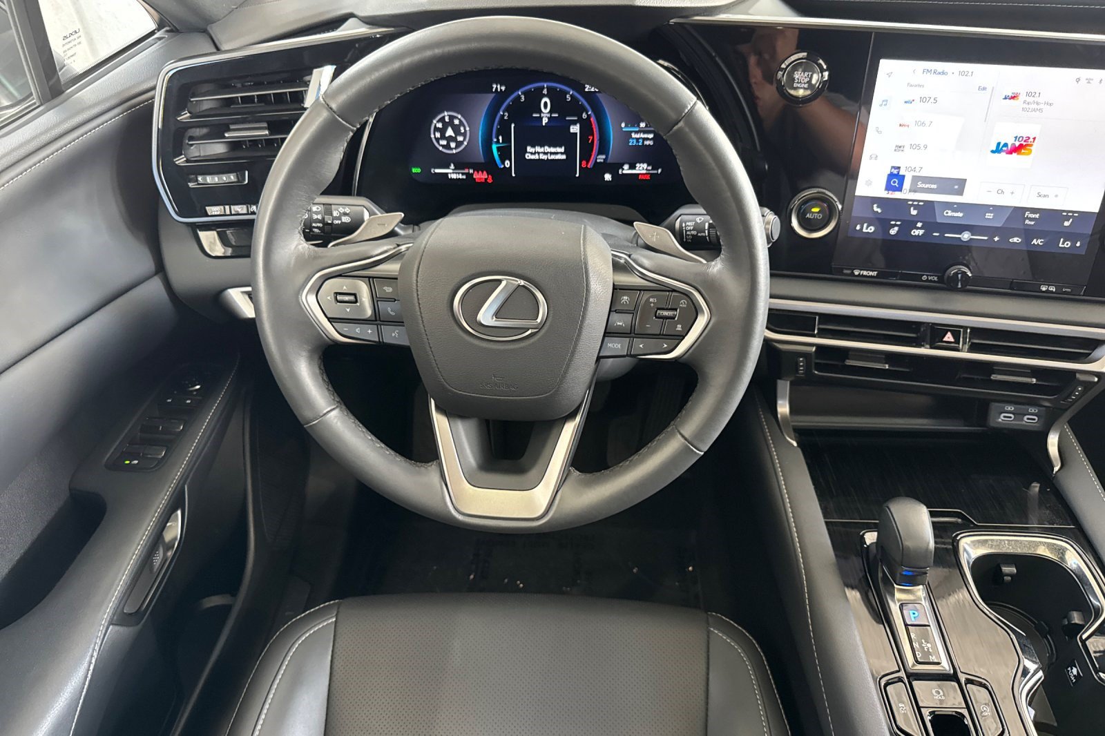 Certified 2025 Lexus RX 350 FWD w/ Technology Package image 18