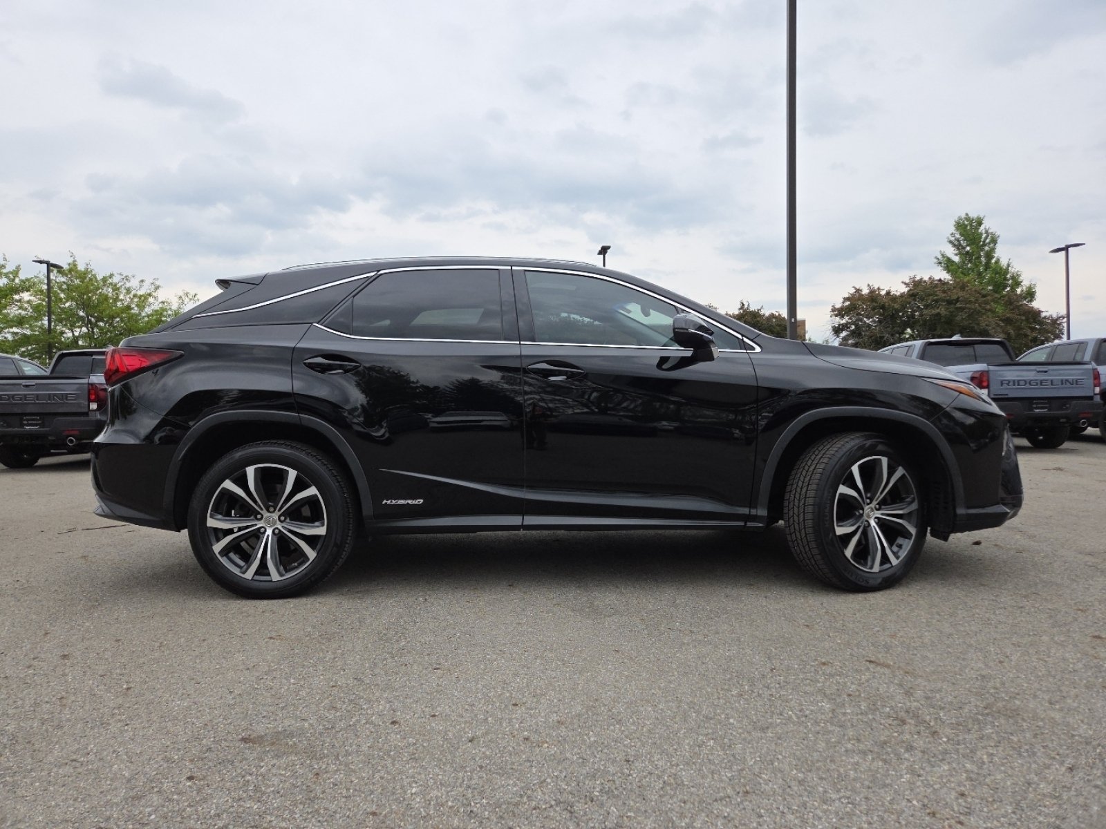 Used 2016 Lexus RX 450h AWD w/ Accessory Package image 20