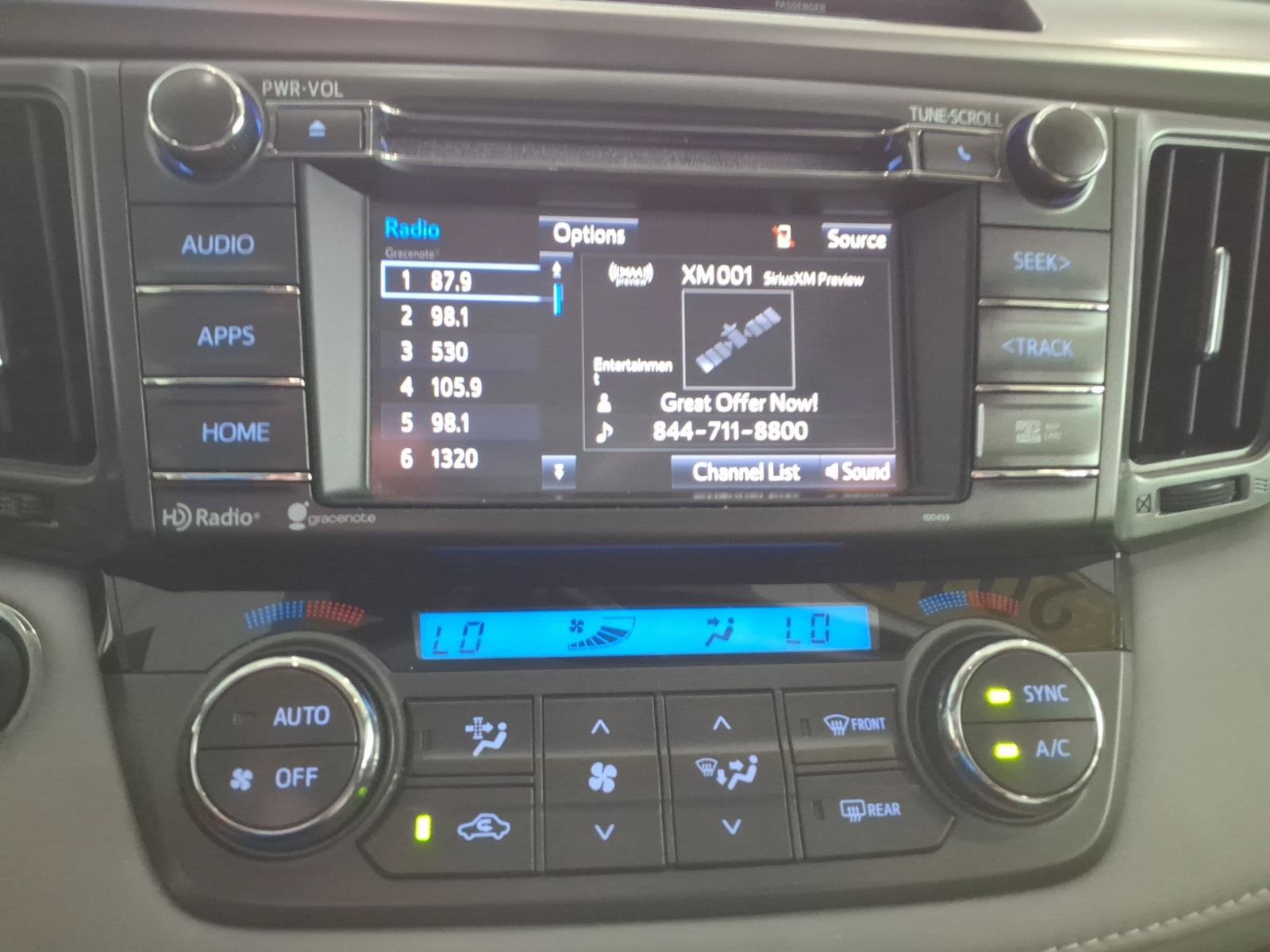 Used 2015 Toyota RAV4 Limited AWD/4WD image 22