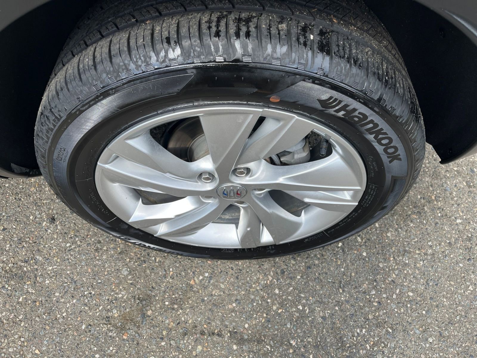 Used 2025 Buick Encore GX Preferred AWD/4WD image 31