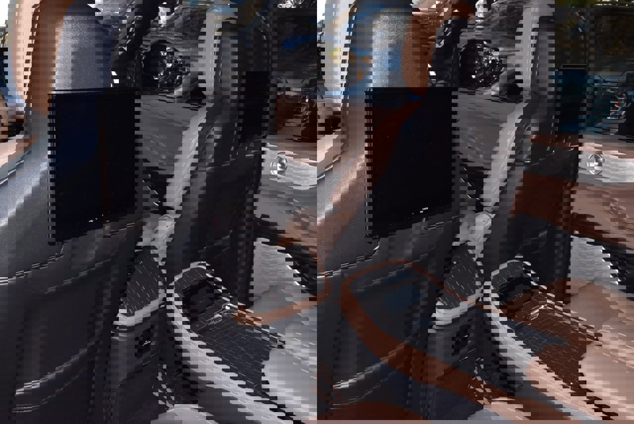 Certified 2025 Lincoln Navigator Black Label image 19