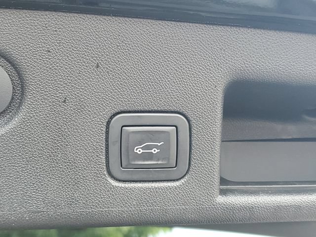 Used 2019 Chevrolet Equinox LT w/ Driver Convenience Package FWD image 8