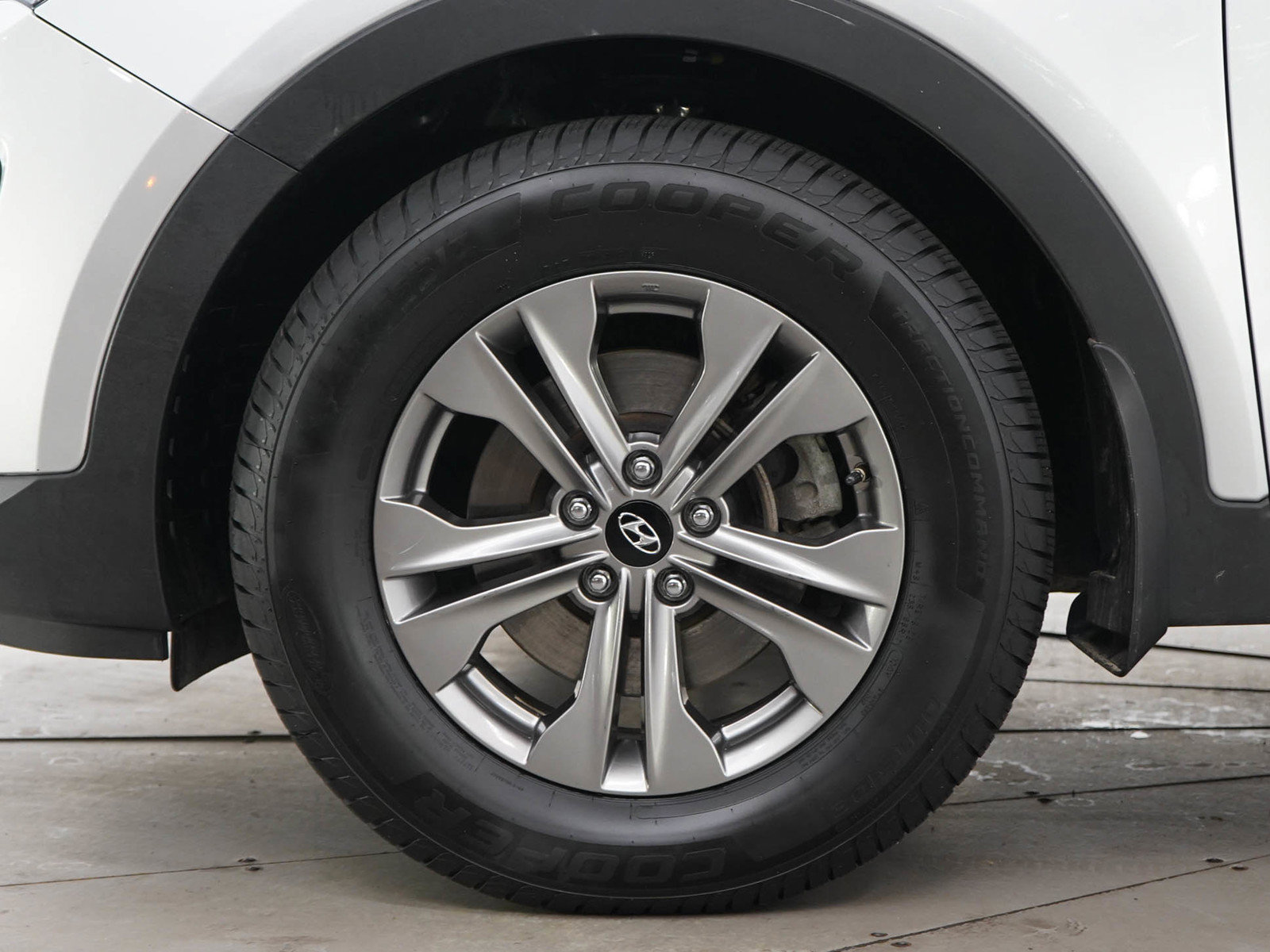 Used 2015 Hyundai Santa Fe Sport AWD/4WD image 26