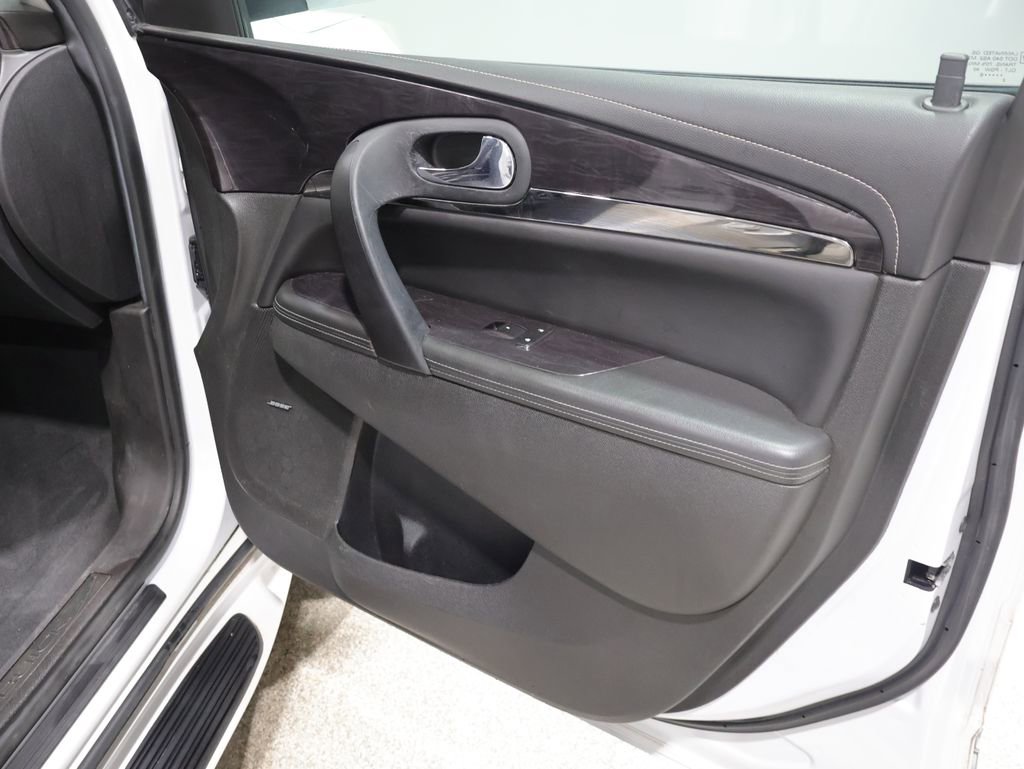 Used 2016 Buick Enclave Leather image 29