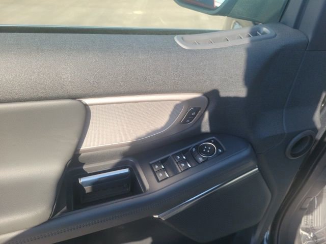 New 2026 Ford Expedition Active image 14