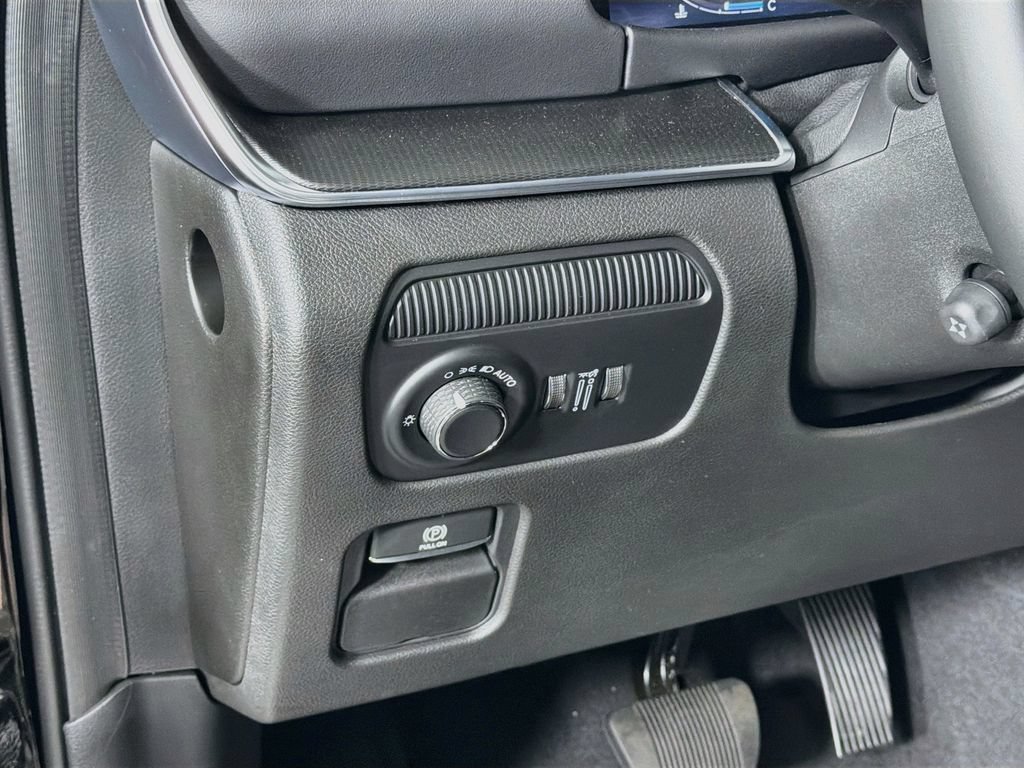 New 2026 Jeep Grand Wagoneer L Summit AWD/4WD image 10