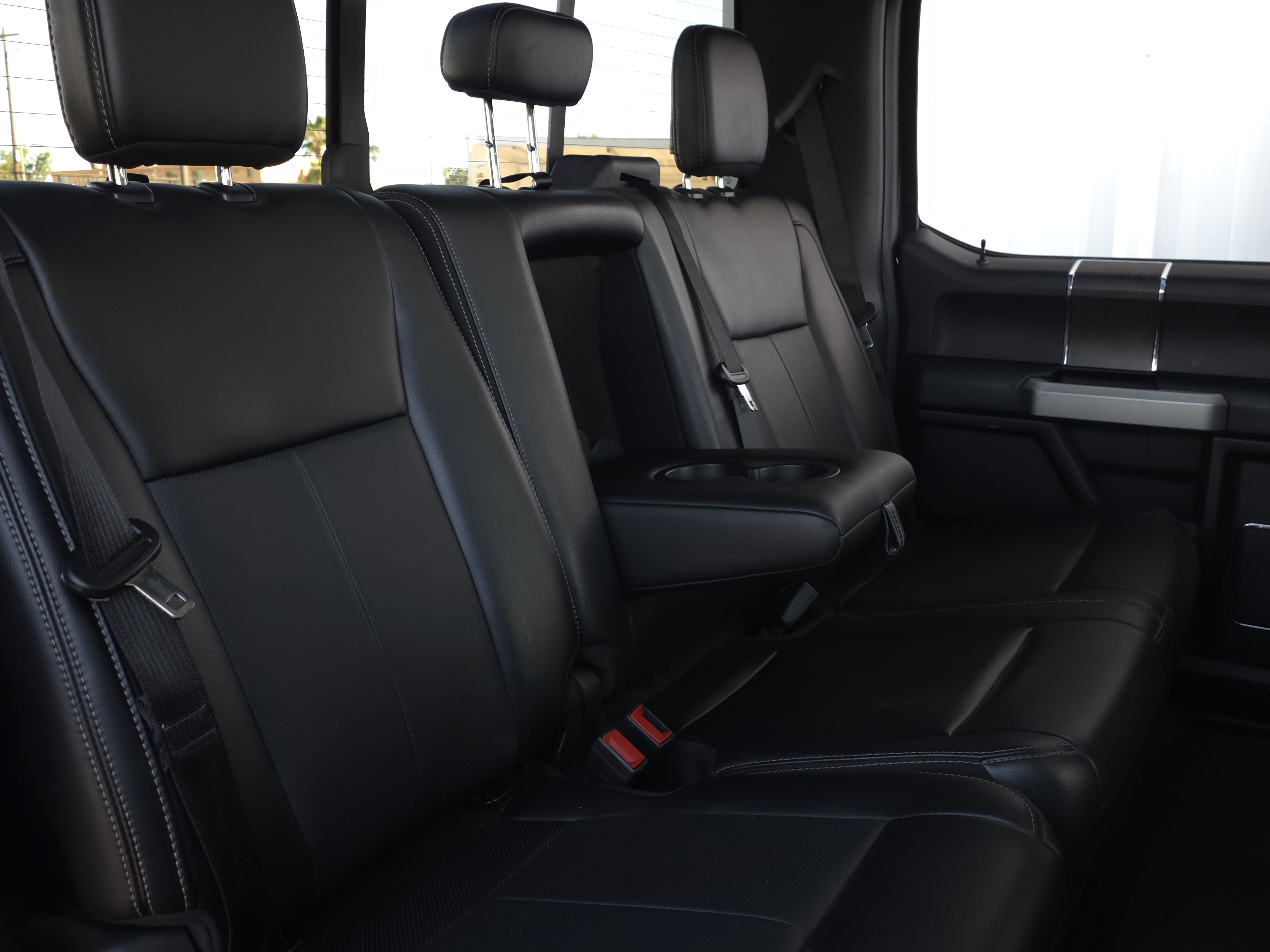 Used 2021 Ford F250 Lariat w/ Tremor Off-Road Package image 32