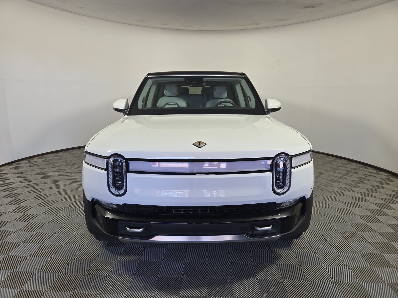Used 2024 Rivian R1S Adventure Quad AWD/4WD image 8