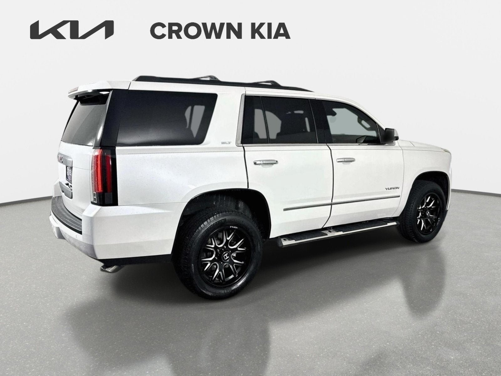 Used 2017 GMC Yukon SLT w/ Open Road Package AWD/4WD image 5