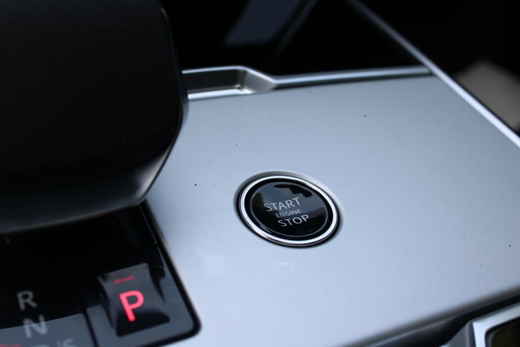 New 2026 Land Rover Range Rover SE AWD/4WD image 19