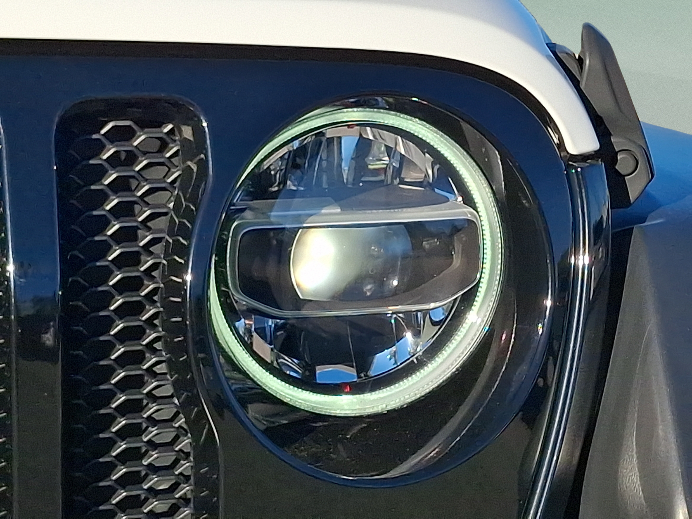 Certified 2021 Jeep Wrangler Sport AWD/4WD image 9