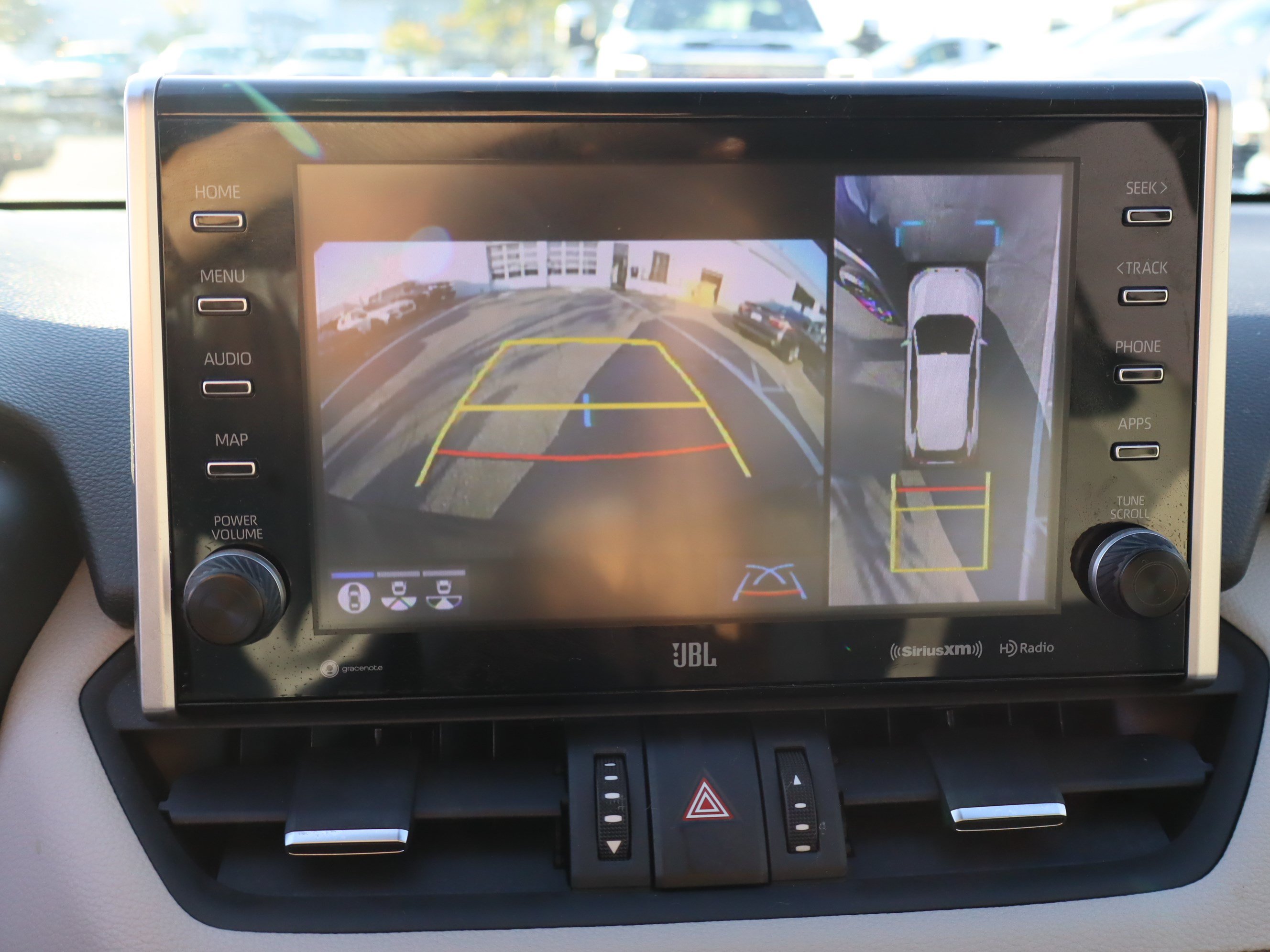 Used 2022 Toyota RAV4 Limited AWD/4WD image 27