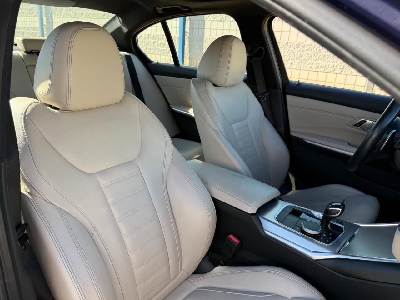 Used 2020 BMW 330i xDrive Sedan AWD/4WD image 25