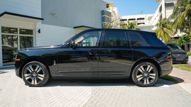 Used 2019 Rolls-Royce Cullinan image 12