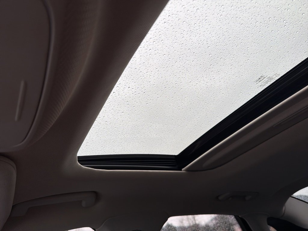 Used 2016 Lincoln MKZ AWD w/ Equipment Group 200A Select image 39