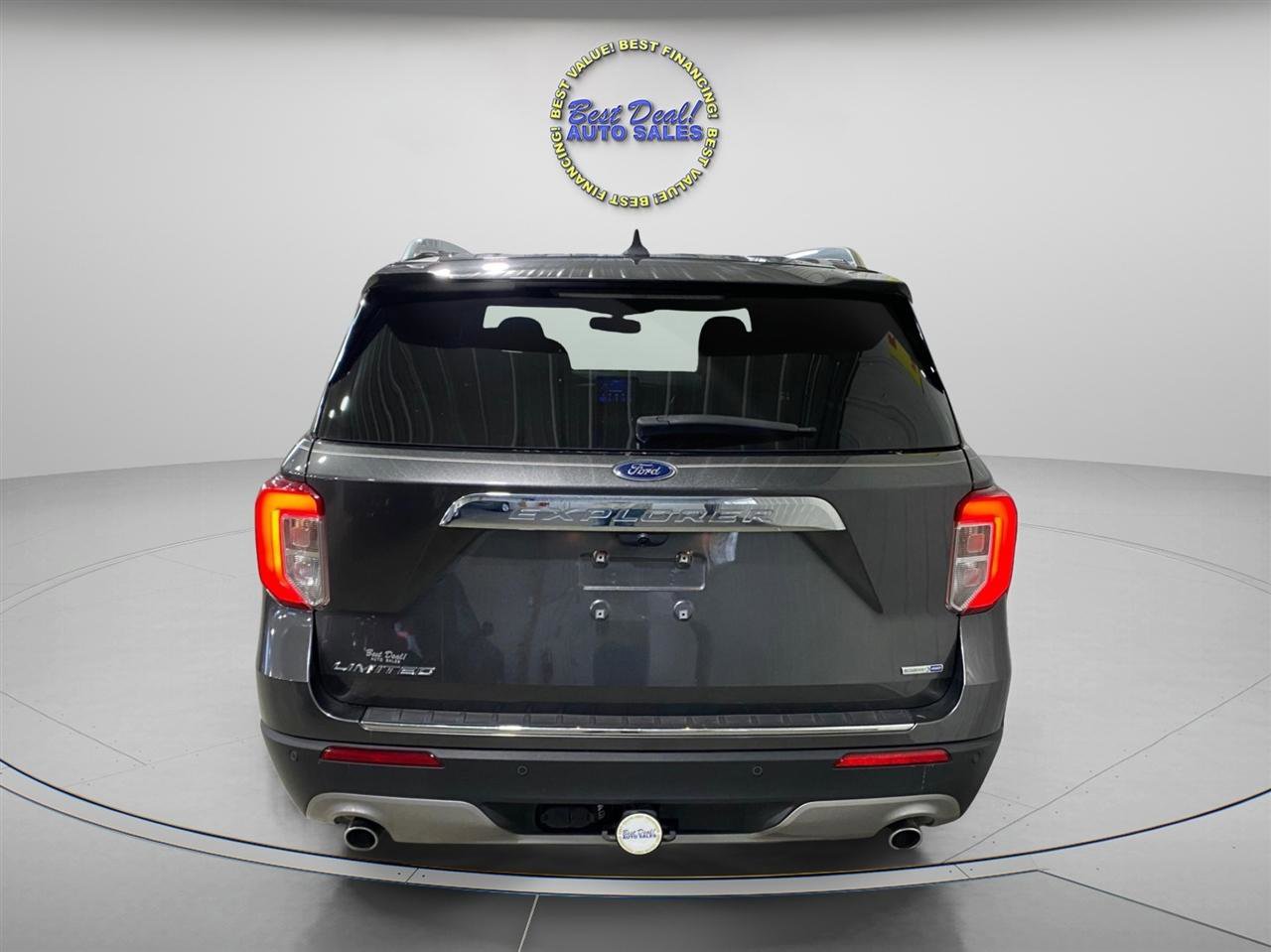 Used 2020 Ford Explorer Limited w/ Class III Trailer Tow Package image 4